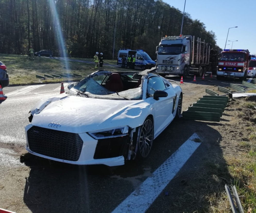 Audi R8 V10 rozbite na obwodnicy Tarnowa