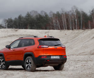 Jeep Cherokee Trailhawk V6 3.2 AT9 4x4