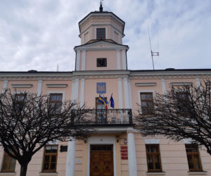 Modernizacja Ratusza w Tuchowie: Będzie winda i centrum winiarstwa 