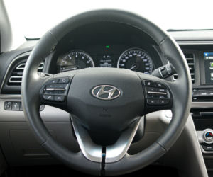 Hyundai Elantra Style 1.6 MPi 126 KM 6MT