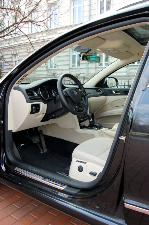 Skoda Superb Combi