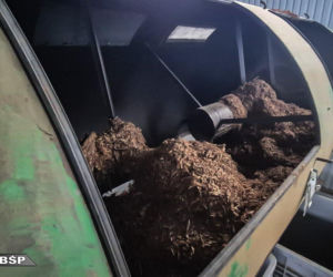 CBŚP uderza w grupę produkującą nielegalny tytoń