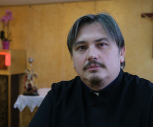 Ksiądz ratownik