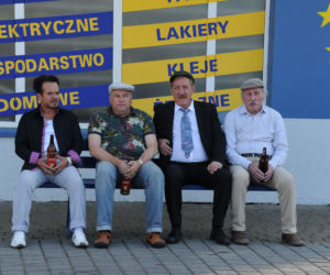 Ranczo 9 sezon odc. 116.  Solejuk (Sylwester Maciejewski), Hadziuk (Bogdan Kalus), Stach Japycz (Franciszek Pieczka), Pietrek (Piotr Pręgowski)