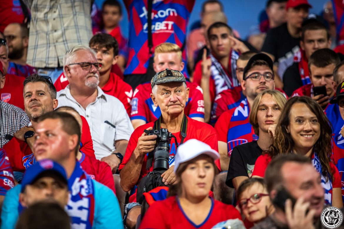 Raków Częstochowa - Legia Warszawa w meczu o Puchar Polski. Ponad 5 tys. widzów na trybunach!