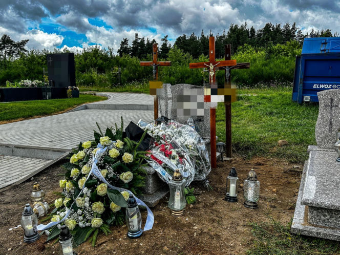 Adam stanął w obronie ukochanej, skatowali go na śmierć. Spoczął obok swoich braci