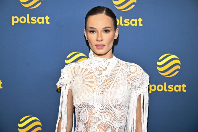 Co ona ma na sobie?! Szroeder wyglądała jak w firance z PRL-u