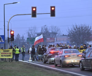 Mają dość korków, chcą buspas. W godzinach szczytu protestowali na pasach