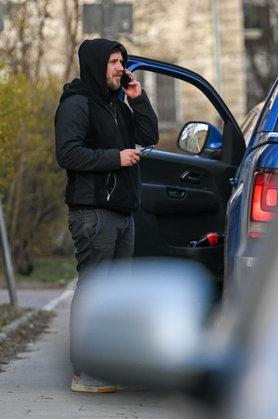 Antek Królikowski spędził godzinę i dziecka w szpitalu