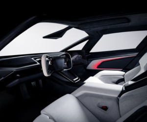 Latająca Tesla stała się rzeczywistością? Roadster wykonał niezwykły manewr