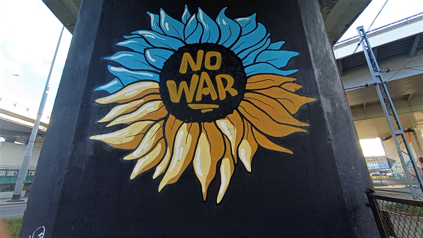Szczeciński street art dla Ukrainy. Na Trasie Zamkowej powstał niebiesko-żółty mural