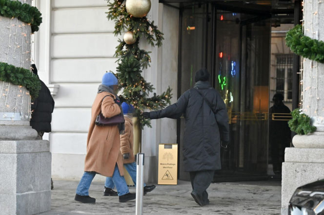 Marek Kondrat z żoną i córką w Warszawie