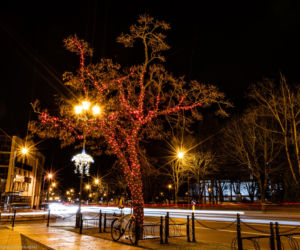 Białystok. Świąteczne iluminacje rozbłysły w mieście. Coś pięknego. Musisz to zobaczyć!