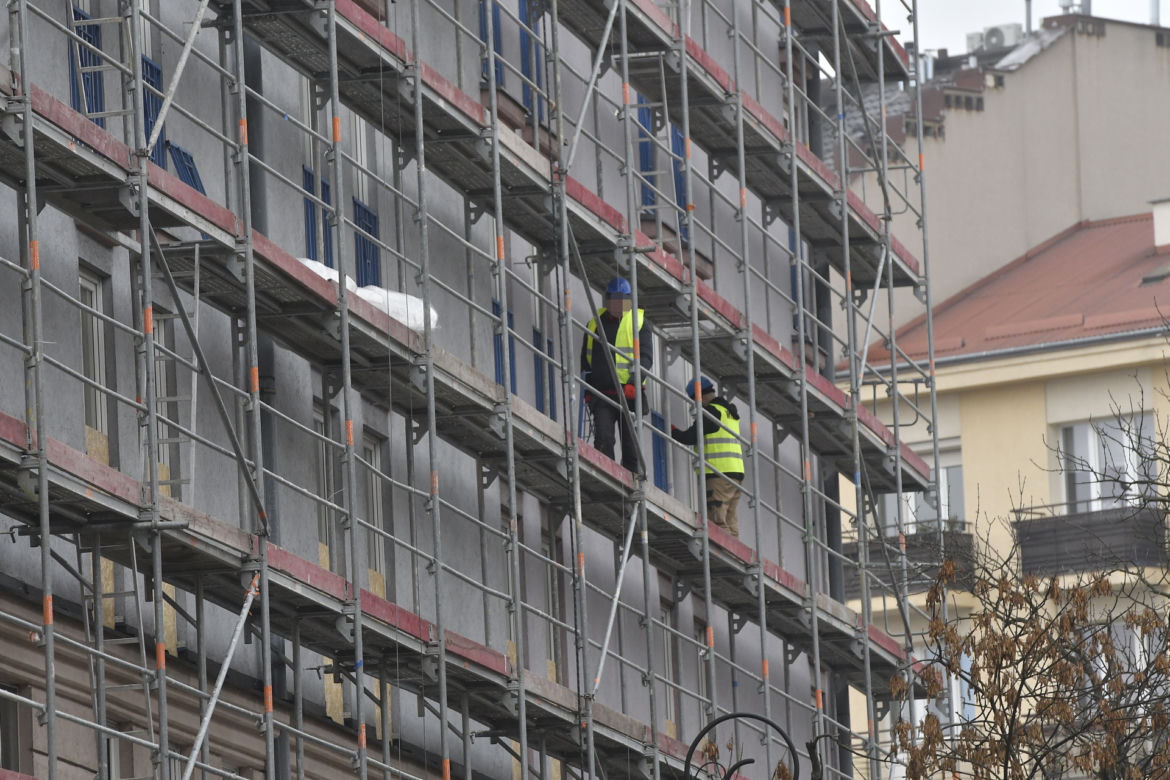 Awantura o hotel Sobieski! Chcą go pomalować na biało, konserwator zabytków protestuje