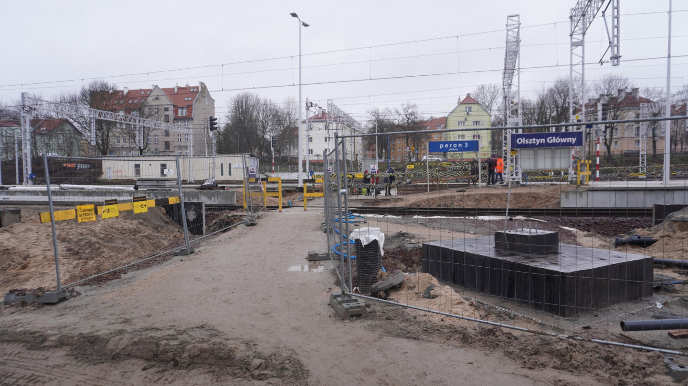 Postępują prace nad konstrukcją budynku Dworca Głównego w Olsztynie. Perony niemal na ukończeniu [ZDJĘCIA]