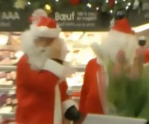 Święty Mikołaj i elfy okradły supermarket! Szokujące wideo