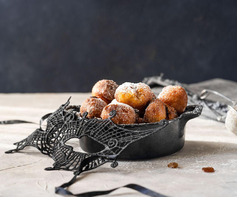 włoskie pączki castagnole