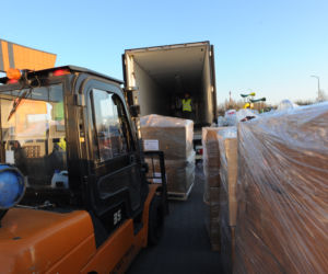 Koszalin solidarny z Ukrainą. Wyjechał pierwszy transport z pomocą dla Iwano-Frankiwska