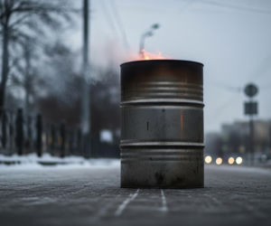 Ciepło w oczekiwaniu na autobus. Koksowniki rozpalone przy przystankach w Ostrowie
