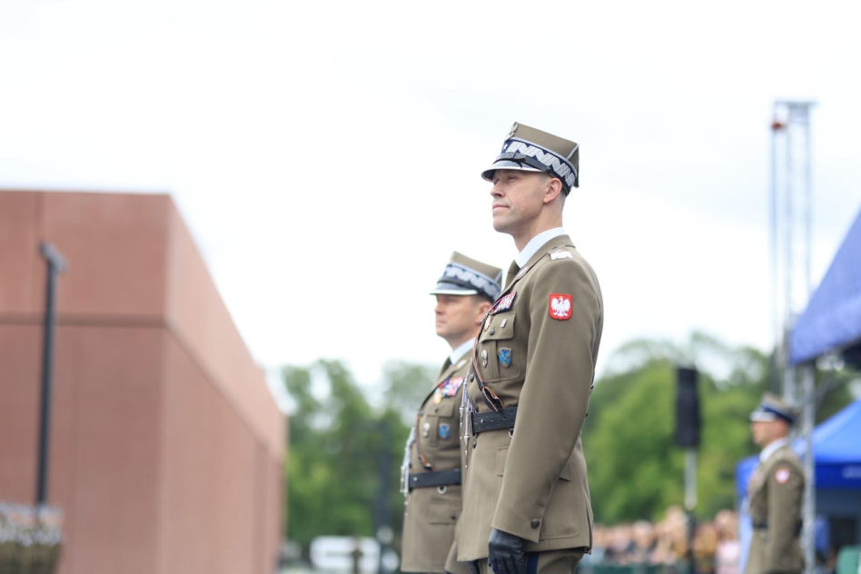 Zmiana na czele polskich cyberwojsk. Gen. Chmielewski nowym dowódcą, a gen. Molenda rusza do NATO