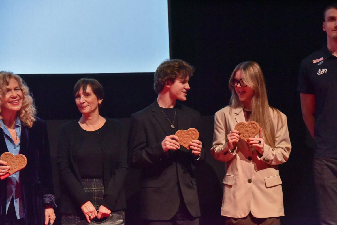 Prapremiera "Piernikowego serca" na festiwalu EnergaCAMERIMAGE. Na scenie m.in, Olga Bołądź i Piotr Głowacki