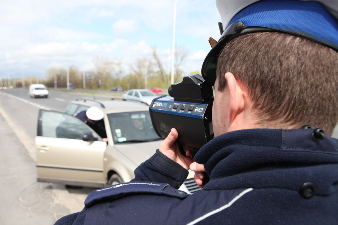 Stracisz prawo jazdy za rozmowę przez telefon