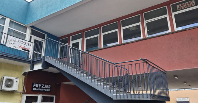 Wbił nóż w brzuch żony bo podejrzewał ją o zdradę