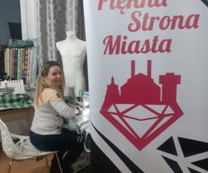 Bytom: Dają życie starym ubraniom i przerabiają je... na materiałowe torby, które zastąpią foliówki