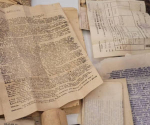 Pod podłogą mieszkania na Saskiej Kępie znajdowała się skytka z dokumentami i prywatnymi rzeczami z czasów okupacji