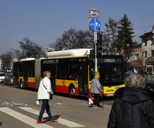 Metro wykosi autobusy z Bemowa. Pasażerowie są wściekli 