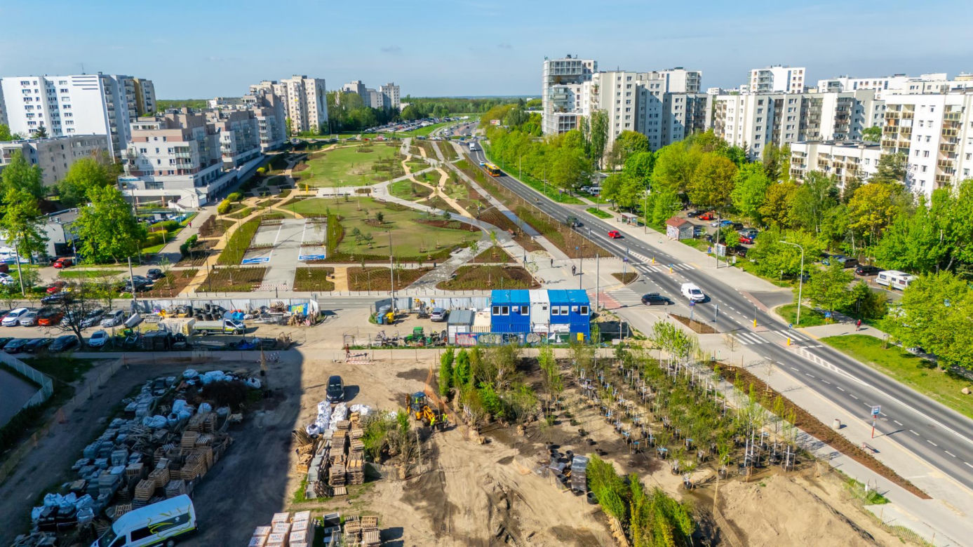 Park nad Południową Obwodnicą Warszawy na Ursynowie