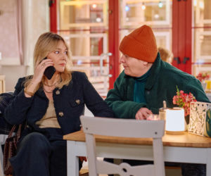 Na Wspólnej, odcinek 4197: Remek rozpoznaje w gościu Igi i Jakuba prostytutkę, która zeznawała na komendzie