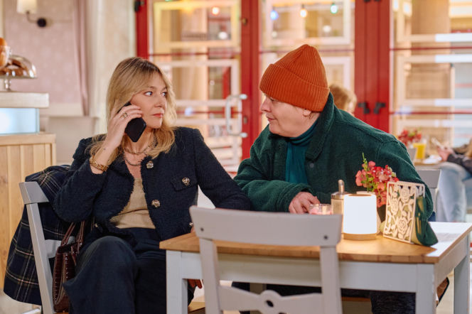 Na Wspólnej, odcinek 4197: Remek rozpoznaje w gościu Igi i Jakuba prostytutkę, która zeznawała na komendzie