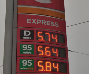 Benzyna w Toruniu poszła w dół! Kierowcy przecierali oczy ze zdumienia