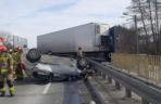 Zderzenie ciężarówki z osobówką na trasie Tarnów - Brzesko. Trzy osoby poszkodowane