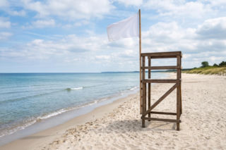 Sinice Świnoujście. Czy w Świnoujściu można się kąpać 22.07? Flaga, warunki pogodowe