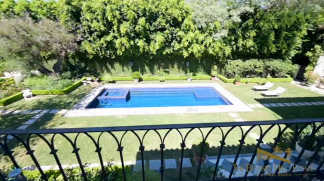 Słynna posiadłość Ozzy'ego Osbourne'a trafiła na sprzedaż! Gwiazdorski luksus za KOLOSALNĄ sumę!