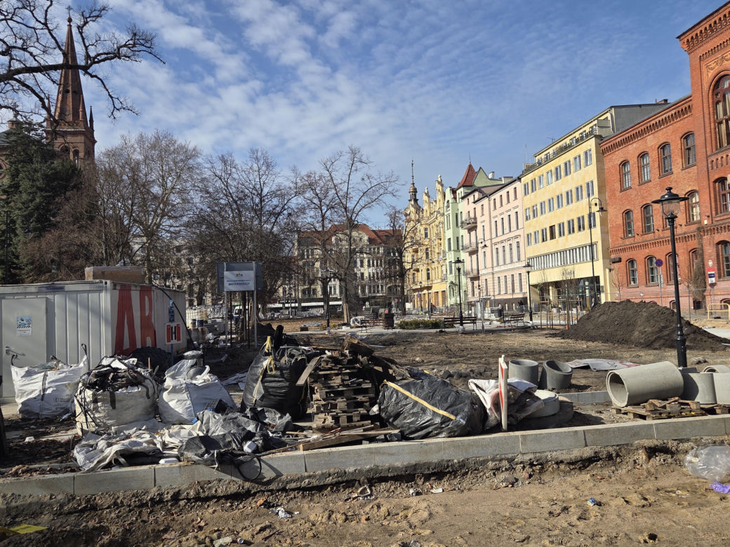 Tak teraz wygląda Plac Wolności w Bydgoszczy. Zaglądamy na plac budowy!