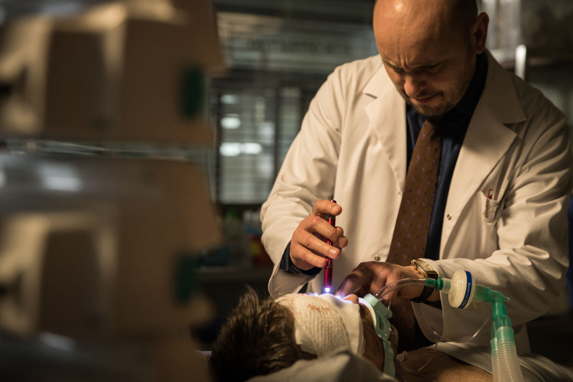 Diagnoza 4 sezon, odc. 8. Michał Wolski (Maciej Zakościelny), Jan Artman (Adam Woronowicz)