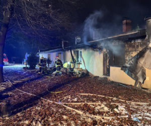 Tragiczny pożar w Pszczynie. Jedna osoba nie żyje, budynek spłonął. Co z pozostałymi mieszkańcami?