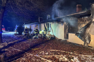 Tragiczny pożar w Pszczynie. Jedna osoba nie żyje, budynek spłonął. Co z pozostałymi mieszkańcami?
