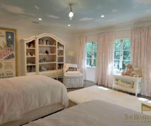 Słynna posiadłość Ozzy'ego Osbourne'a trafiła na sprzedaż! Gwiazdorski luksus za KOLOSALNĄ sumę!