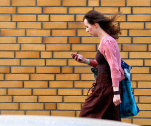 Kamila Łapicka przedwcześnie zrzuciła żałobę po mężu