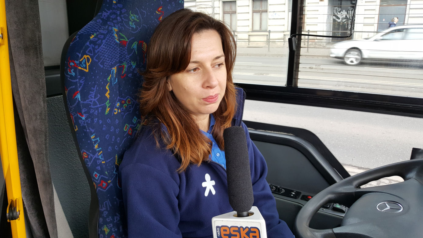 W Bydgoszczy zachęcają do bycia widocznym na drodze! Ruszyła akcja „Odblask to nie obciach” [ZDJĘCIA, WIDEO]