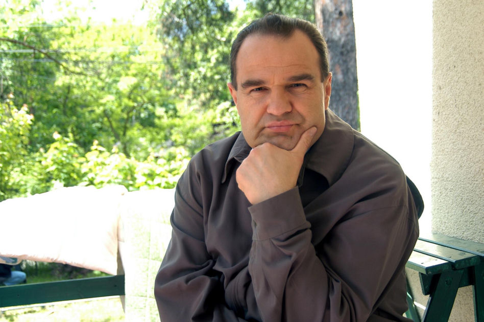 Tak się zmienił Cezary Żak. Wygląda jak bezdomny
