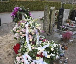 Agnieszka Maciąg - jej grób znajduje się blisko grobu Leskiego