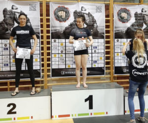 Piękna i niebezpieczna! Mistrzyni MMA z opolskiej drogówki [ZDJĘCIA]