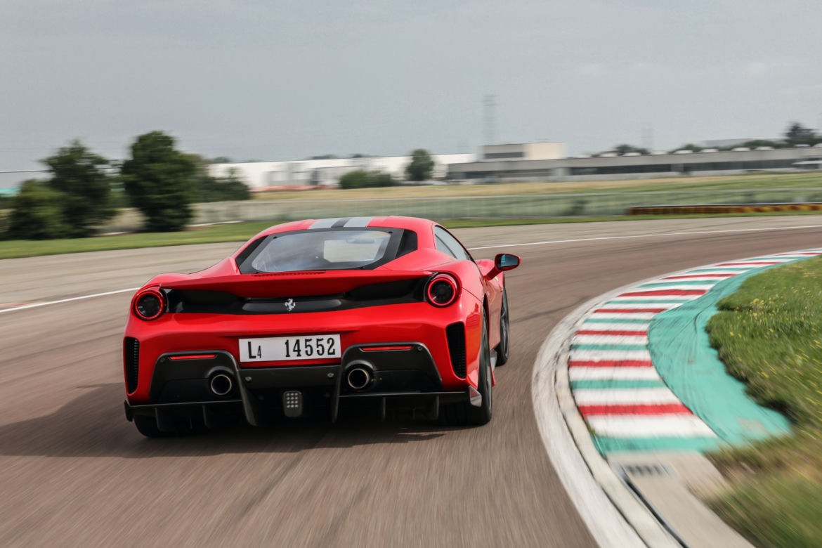 Ferrari 488 Pista 