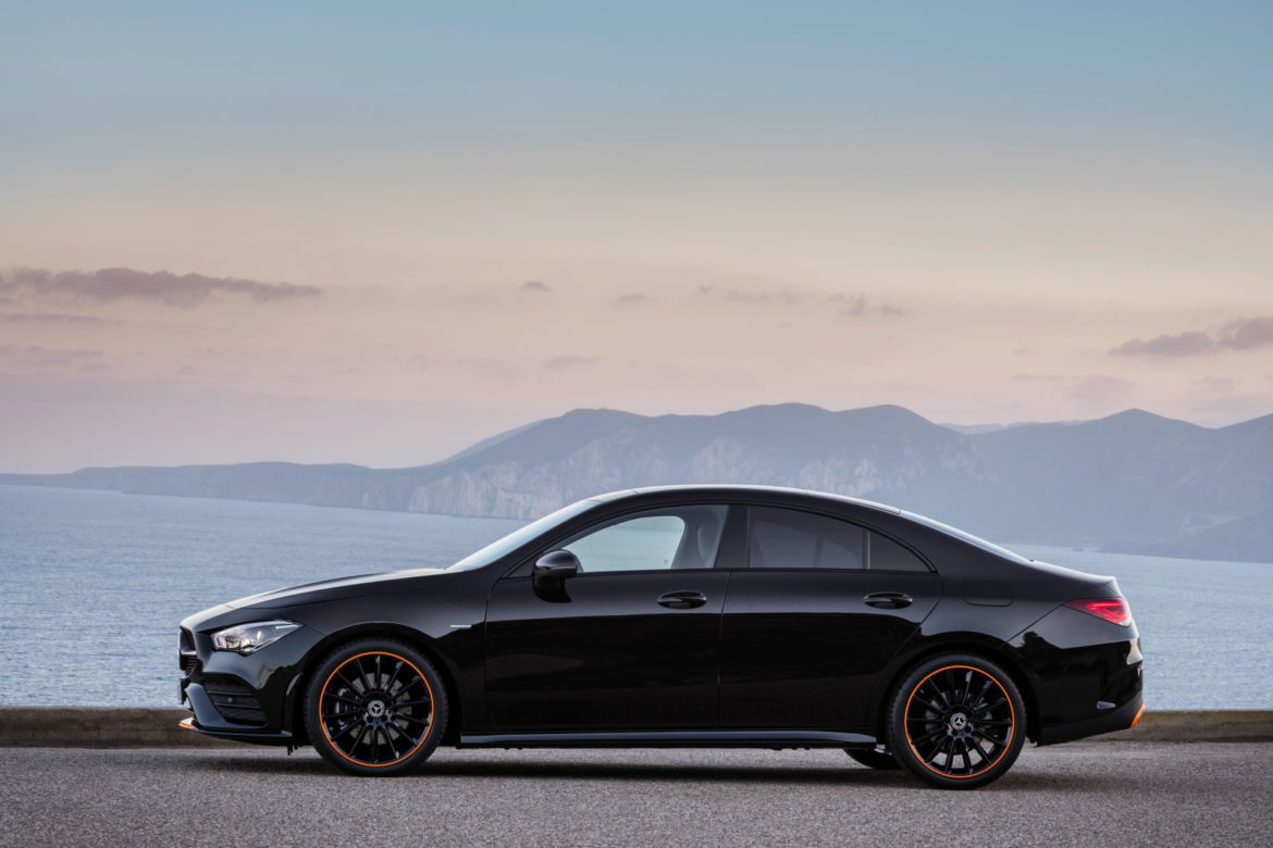 Mercedes-Benz CLA Coupe Edition Orange Art AMG Line