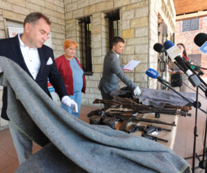 Kołobrzeg: Broń z okresu II wojny Światowej trafiła do muzeum w Kołobrzegu